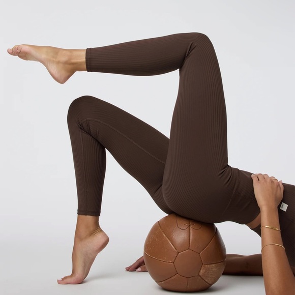 Vuori Inversion Rib Legging in Java size small - Picture 6 of 6